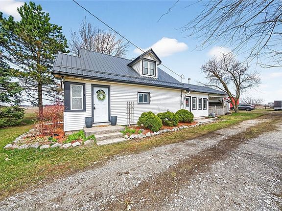 2nd image of 984 Cheapside Rd