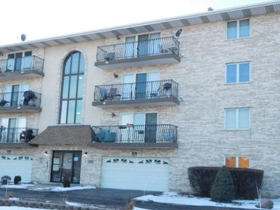 6248 S Gullikson Rd APT 2D, Chicago, IL, 60638