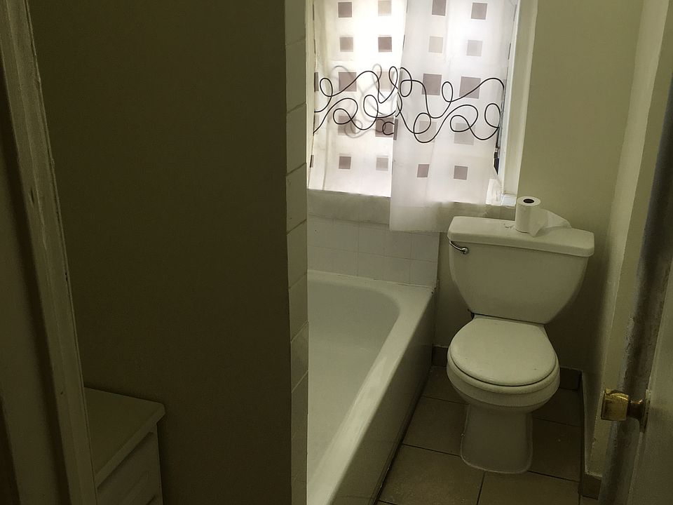 2nd image of 1275 Lafayette Ave APT 2B