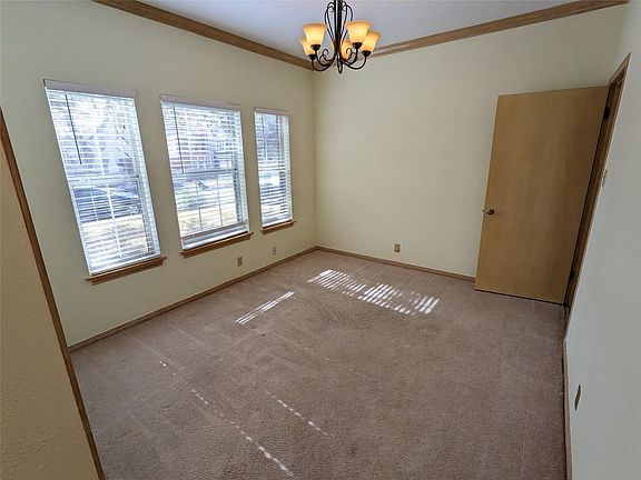 4th image of 7602 Mifflin Kenedy Ter
