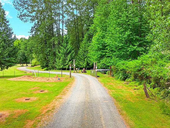3rd image of 13630 Jordan Road