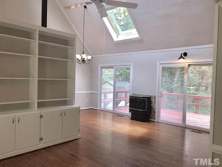 1017 Stonehedge Ave — Photo 8