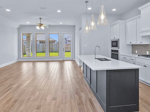3rd image of 18719 Sweet Basil Dr