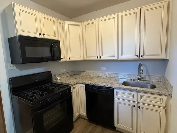 1850 S Clarence, 1850-52 S Clarence Ave #1N, Berwyn, IL 60402