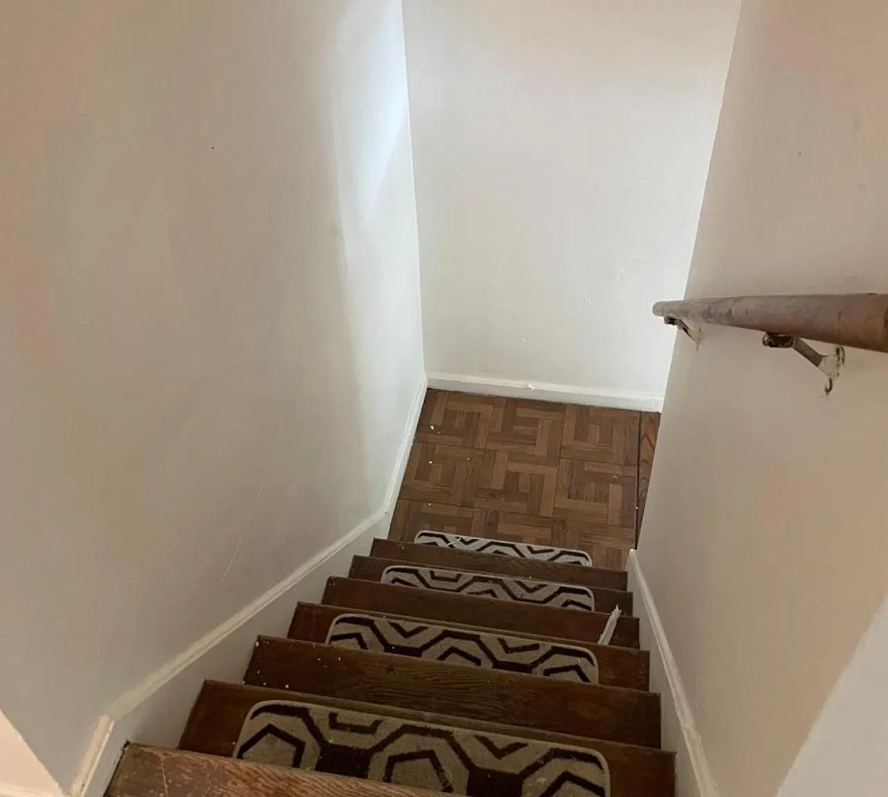 3 bed, 1125 sqft, $1,100 — Photo 2