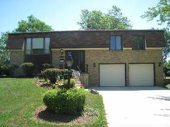 3rd image of 3785 Lexington Dr