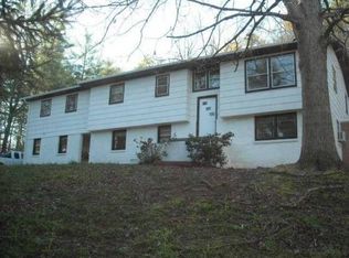 4734 16th Street Dr NE, Hickory, NC 28601