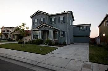2nd image of 1377 Derby Ct