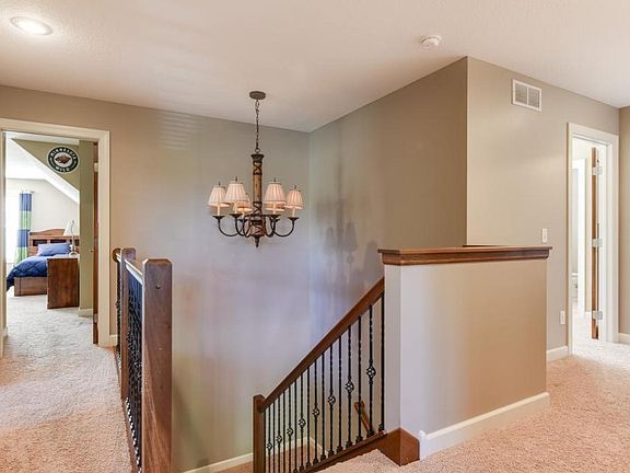 5th image of 6505 Fox Hollow Ct