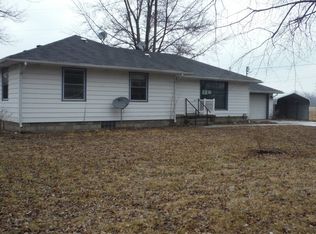 2711 E Stewart Rd, Midland, MI 48640