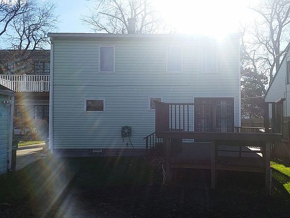 5th image of 230 Weston Ave