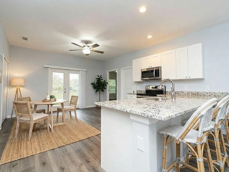 679 Coral Cir — Photo 9
