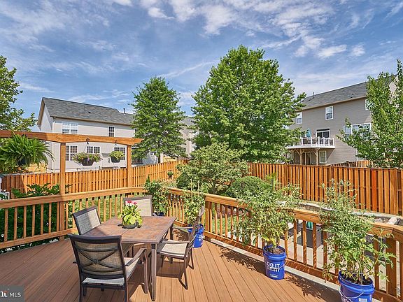 5th image of 15114 Anacortes Trl