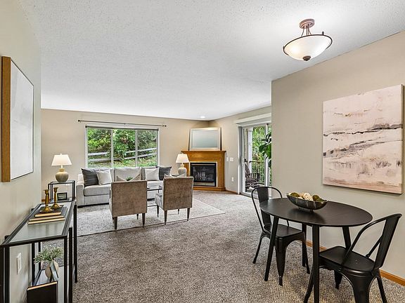 3rd image of 7203 Mid Town Rd APT 212