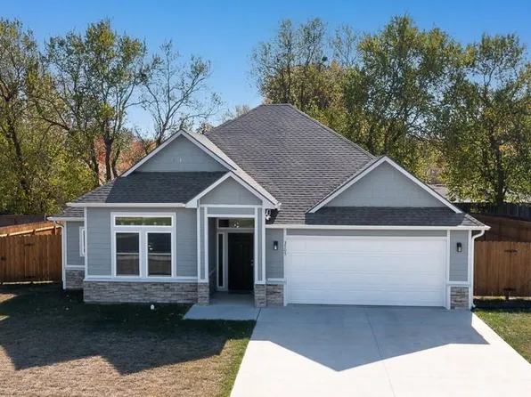 3705 SE 22nd Ter, Topeka, KS 66605