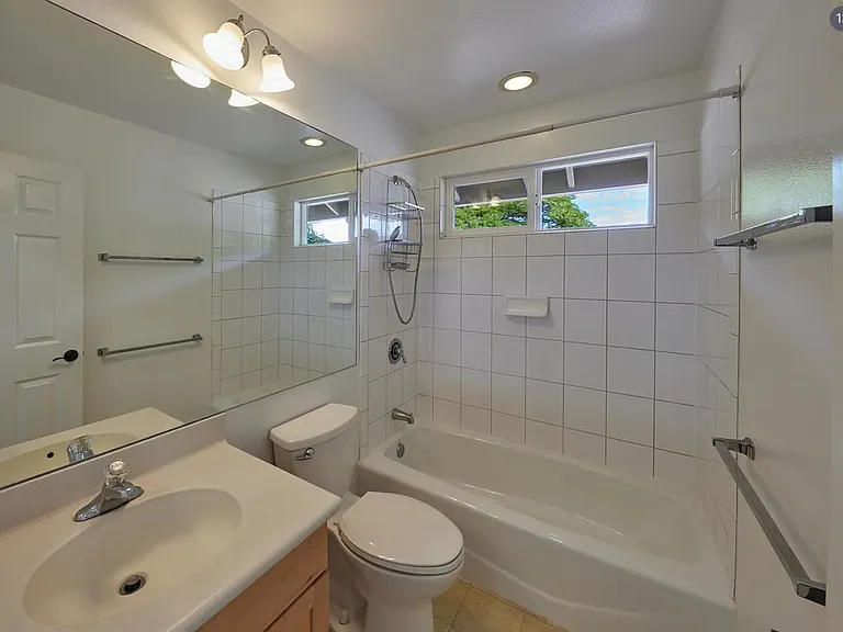 688 Meakanu Ln #1102 — Photo 12