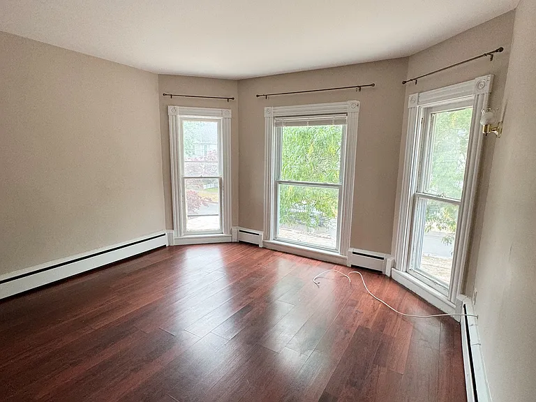 158 Christiana St #158 — Photo 2