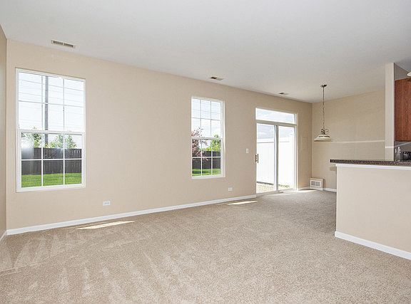 3rd image of 203 Parkside Dr