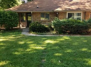 9221 Indian Hills Dr, Clive, IA 50325