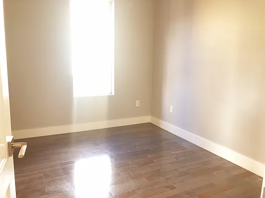 Rented by NY Space Finders Inc. | media 19