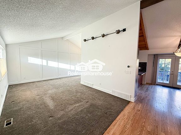 3rd image of 4850 Fairlawn Ct