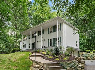 37 Millstream Rd, Upper Saddle River, NJ 07458