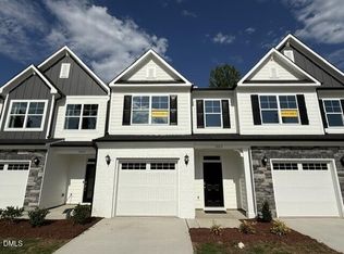 5422 Running Fox Ln, Durham, NC 27703