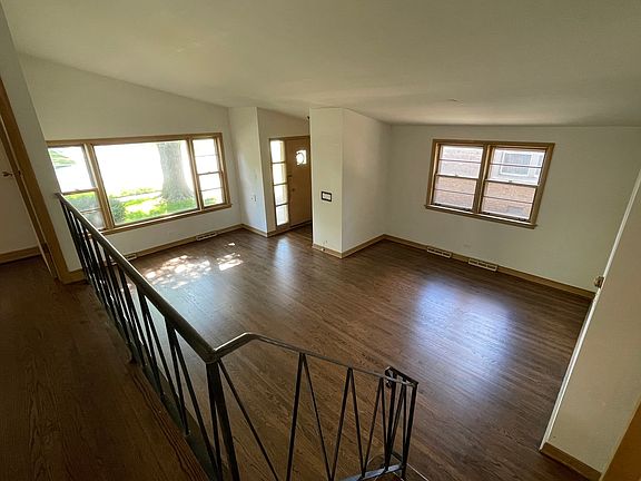 5th image of 10044 Minnick Ave