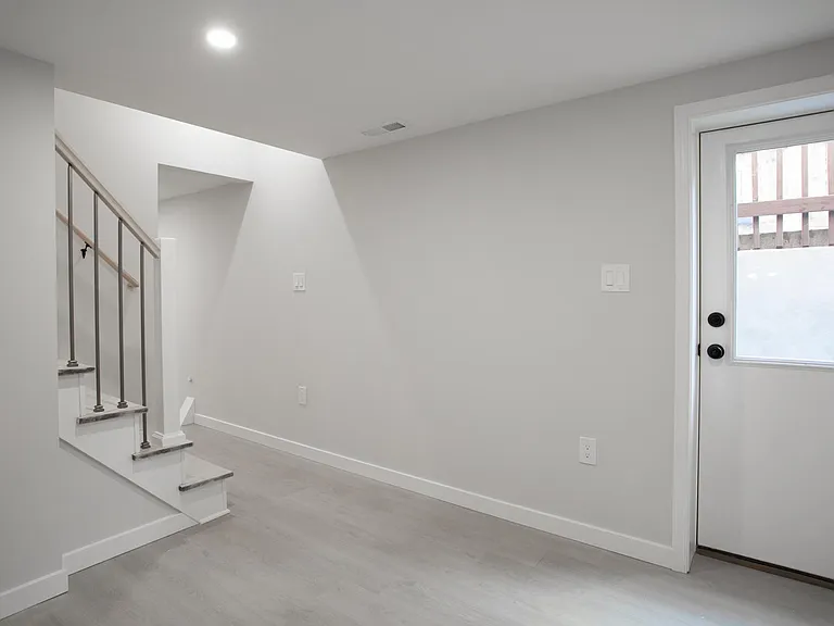 1214 Oronoco St — Photo 15