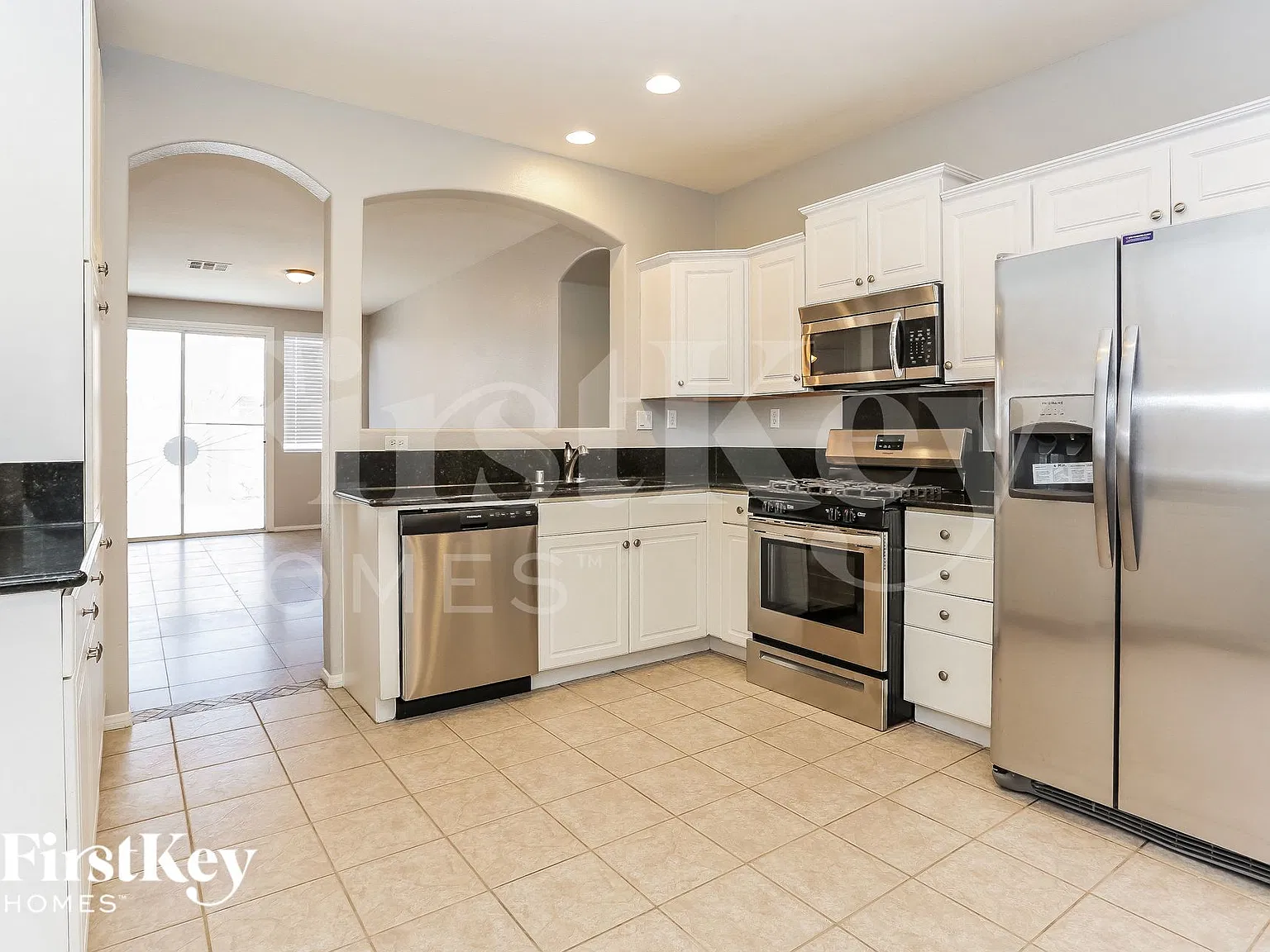3 bed, 2.0 bath, 1837 sqft, $2,440 — Photo 4