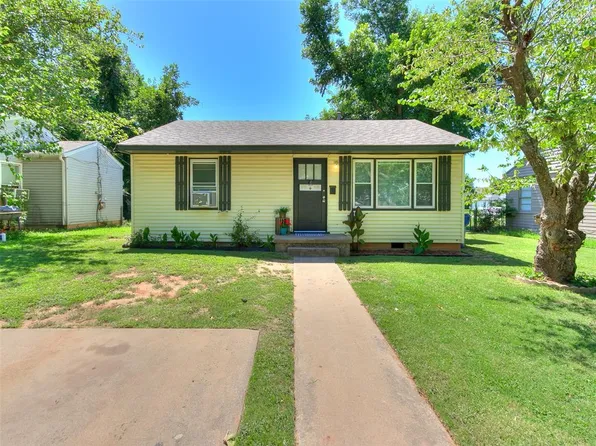 1720 S 15th St, Chickasha, OK 73018