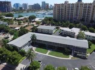 325 Golden Gate Point #1, Sarasota, FL 34236