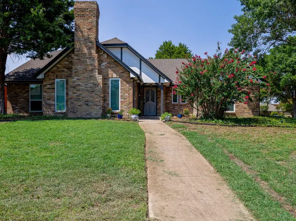 1509 Woodcreek Dr, Richardson, TX 75082