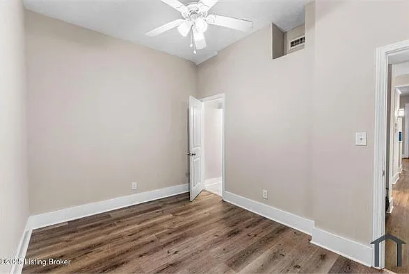 408 Dr W J Hodge St #J — Photo 19