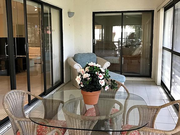 5th image of 11194 Aspen Glen Drive #204
