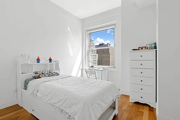 Rented by Compass | media 19