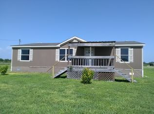 341 Lonesome Oak Dr, Beeville, TX 78102