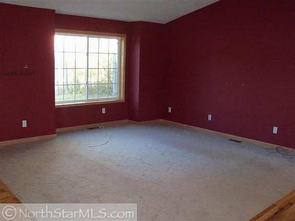 4th image of 720 7th Street Circle