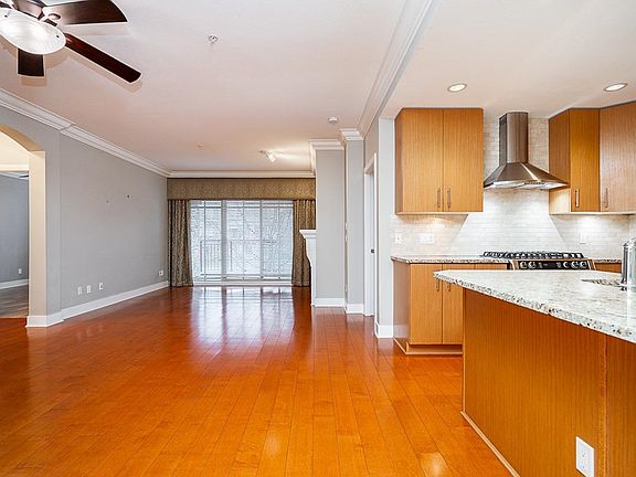 3rd image of 16421 64th Ave #207