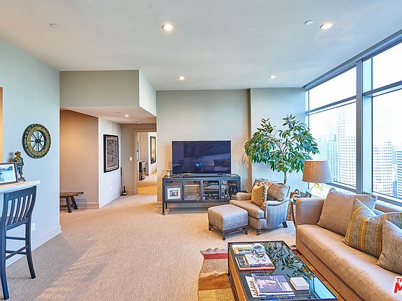 3rd image of 900 W Olympic Blvd Unit 30I