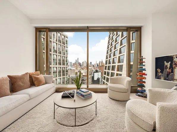 500 W 18th St Unit W16e, New York, NY 10011