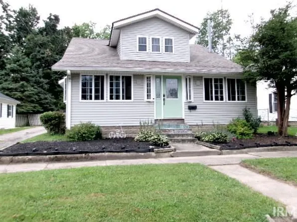 217 W 11th St, Rochester, IN 46975