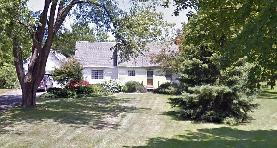2nd image of 16 Devonshire Dr
