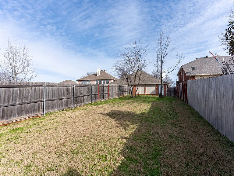 1514 Clear Creek Dr — Photo 24
