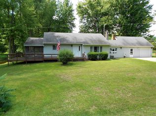 9506 Hollister Rd, Laingsburg, MI 48848