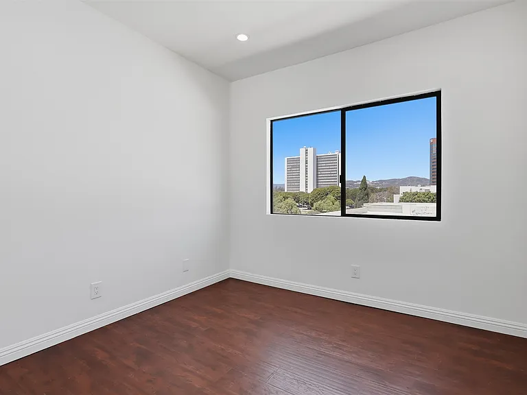 Parkview Apartments — Photo 48