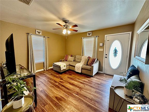 4th image of 1508 Bowie Dr