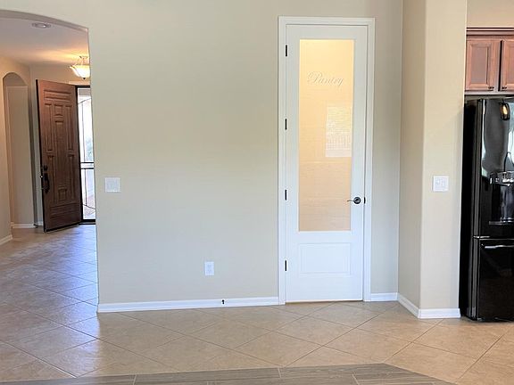 4th image of 2539 E Prescott Ct