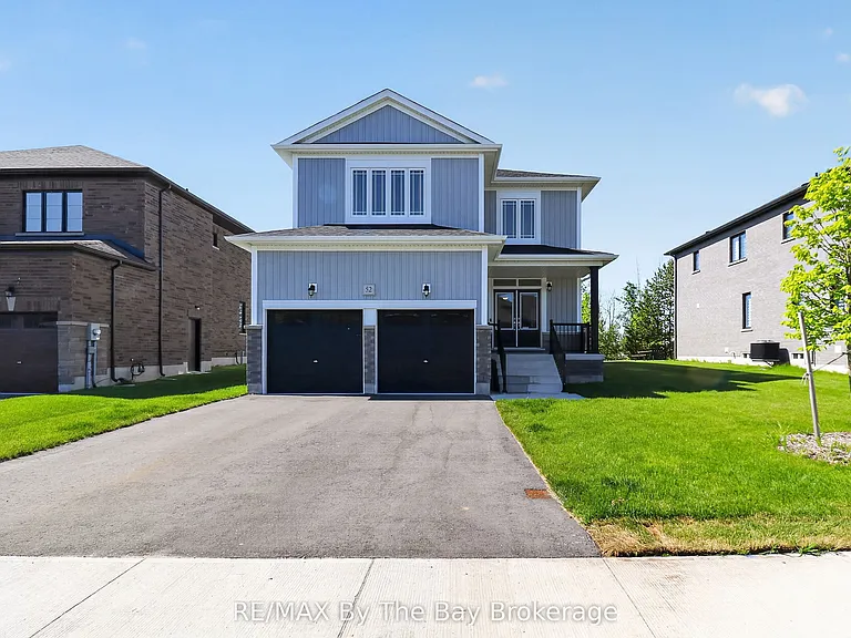 52 Amber Dr — Photo 1