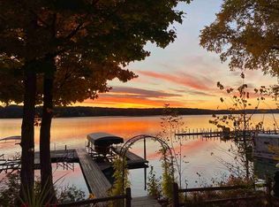 3056 Hilton Ln, Petoskey, MI 49770